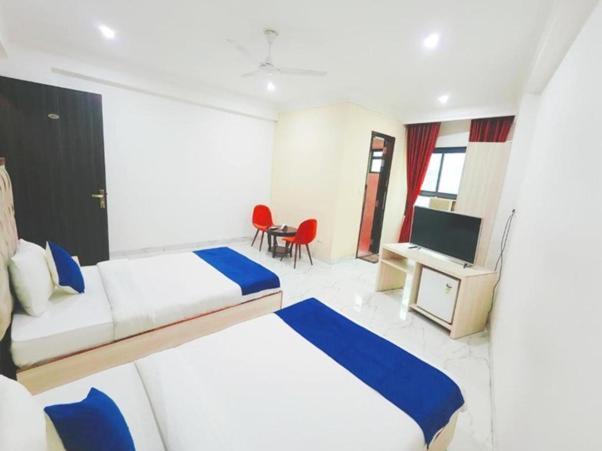 Hotel Almora Sky Near By Delhi International Airport With - Free Airport Pickup And Drop Nowe Delhi Zewnętrze zdjęcie