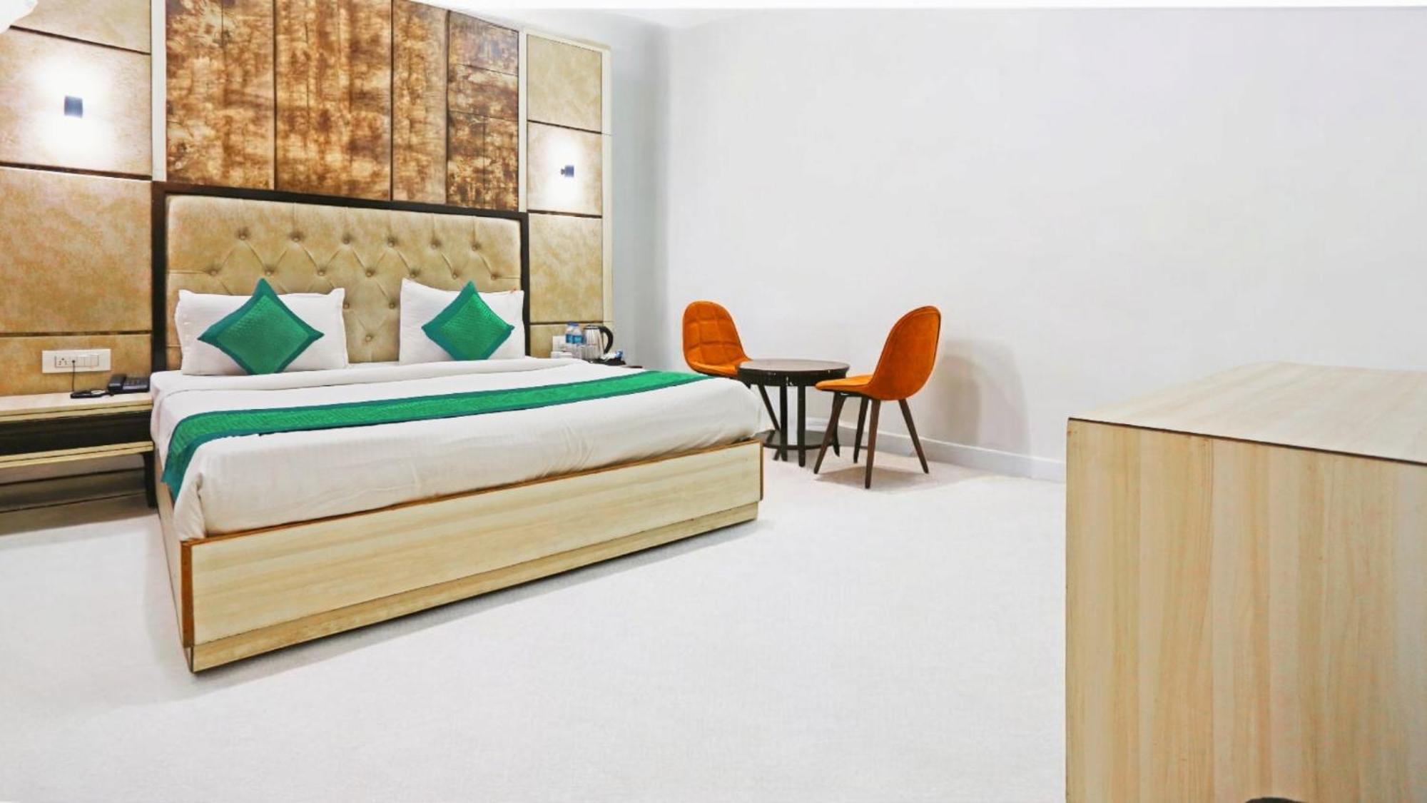 Hotel Almora Sky Near By Delhi International Airport With - Free Airport Pickup And Drop Nowe Delhi Zewnętrze zdjęcie