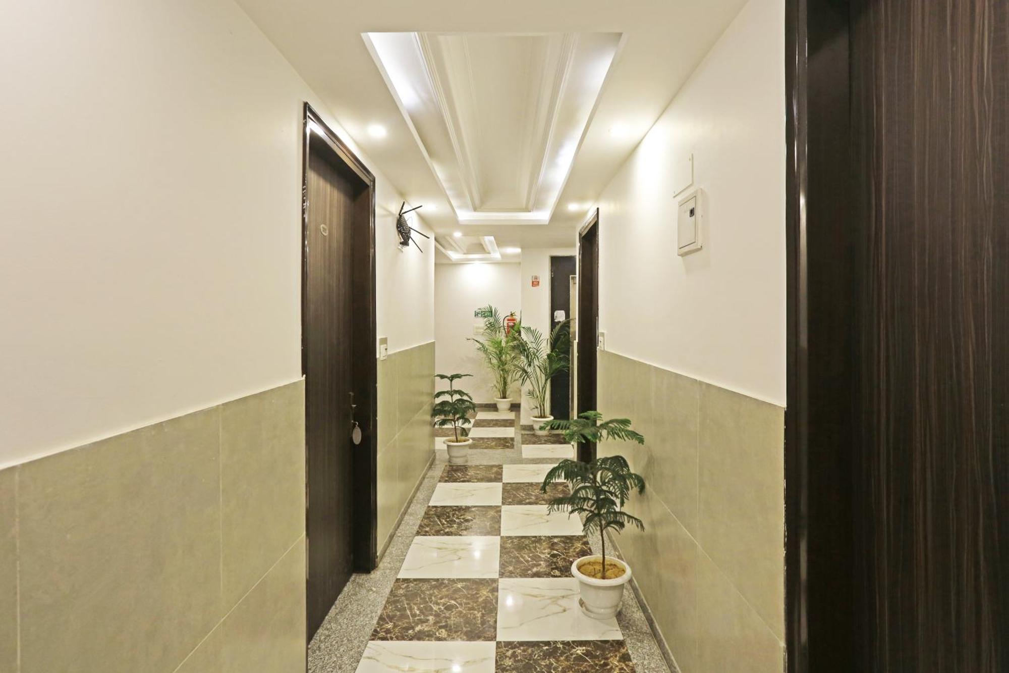 Hotel Almora Sky Near By Delhi International Airport With - Free Airport Pickup And Drop Nowe Delhi Zewnętrze zdjęcie