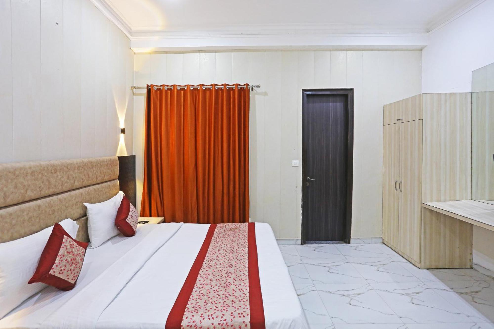 Hotel Almora Sky Near By Delhi International Airport With - Free Airport Pickup And Drop Nowe Delhi Zewnętrze zdjęcie