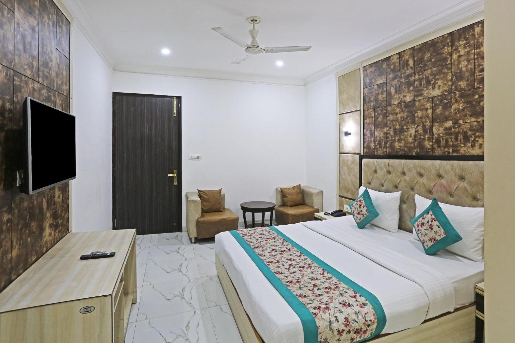 Hotel Almora Sky Near By Delhi International Airport With - Free Airport Pickup And Drop Nowe Delhi Zewnętrze zdjęcie